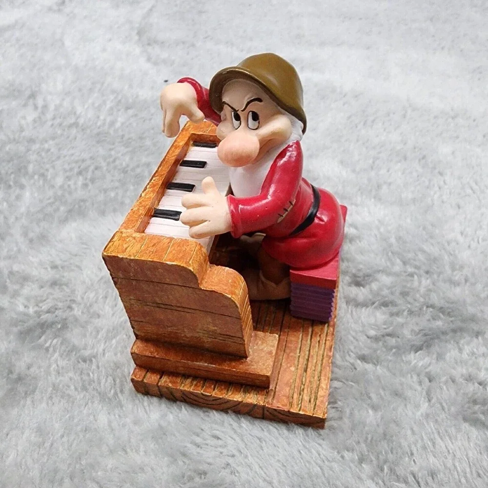 Snow White 65th Anniversary Collector Figure GRUMPY